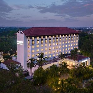 Aryaduta Lippo Village